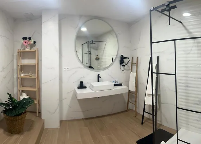 La Casa De Lola