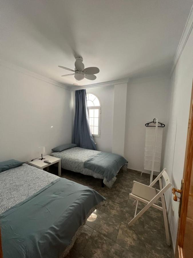 La Casa De Lola Homestay *
